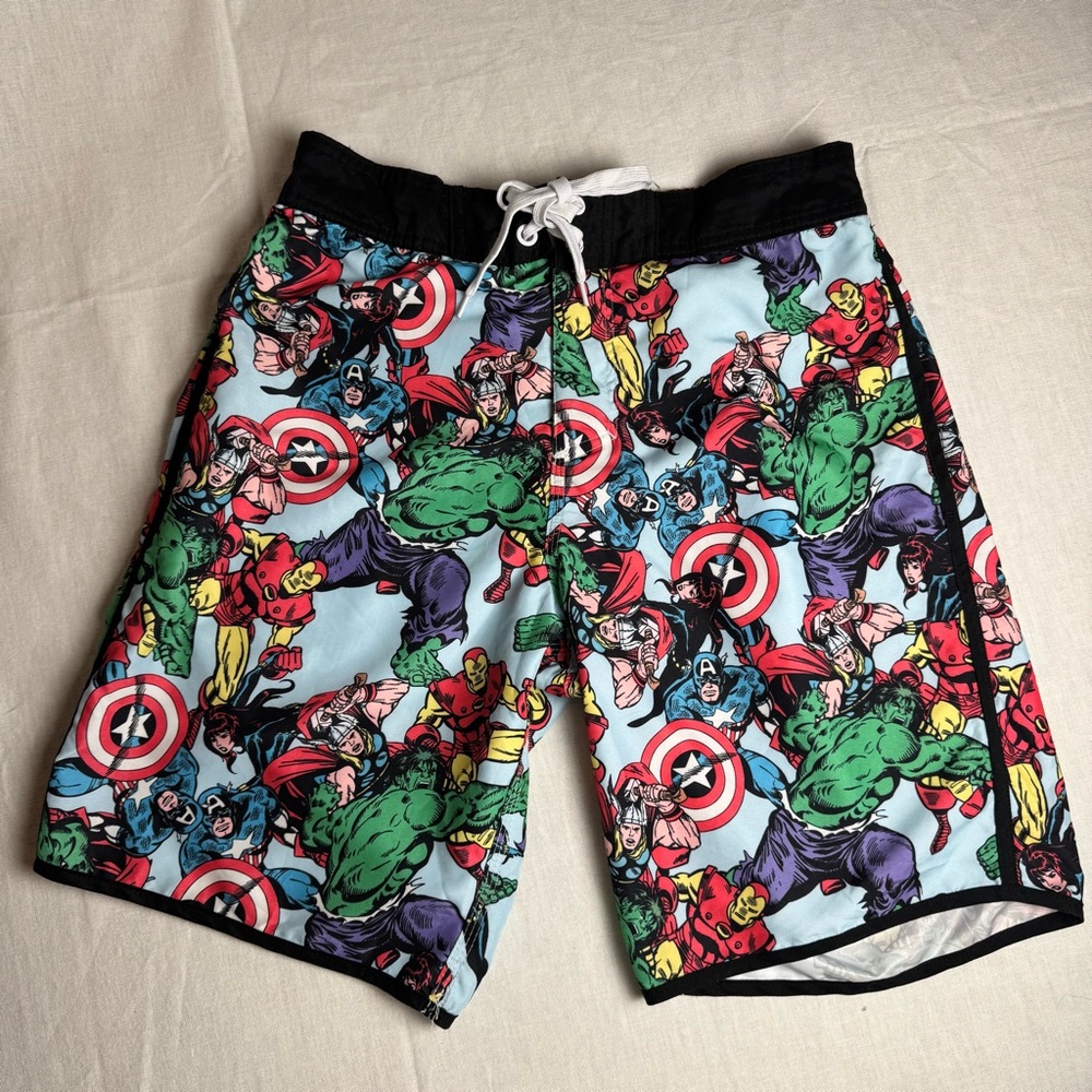 Marvel Avengers Swim Trunks Men's Small Hulk Captain America Thor